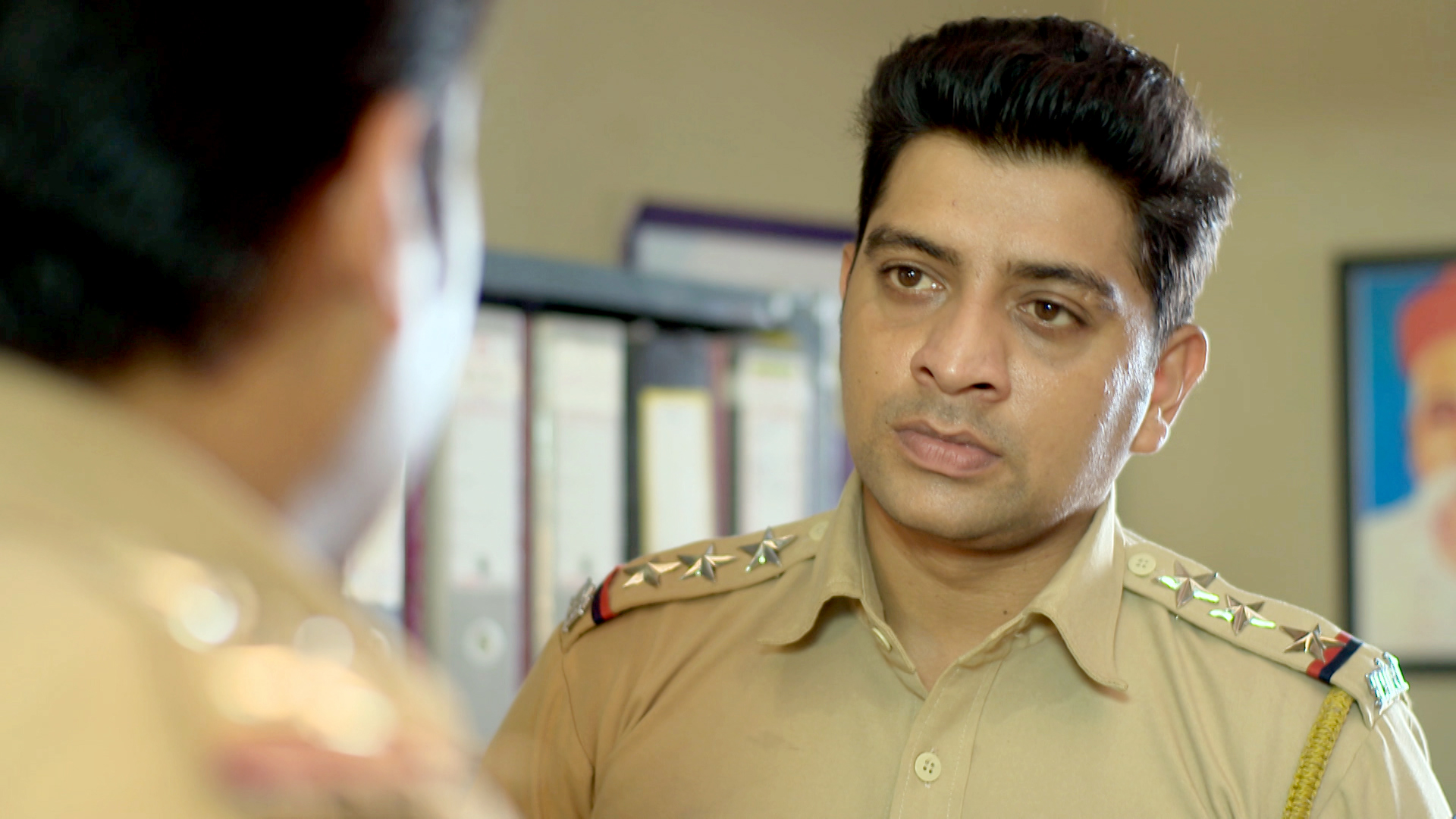 Karan Gunhyala Mafi Nahi Season 1 Episode 28 Aryan Kuthe Aahe? - Airtel ...